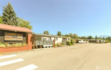 Quiet and friendly community~