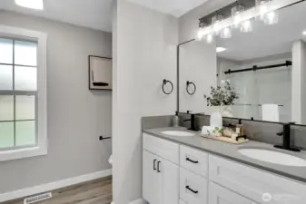 Primary 3/4 bath