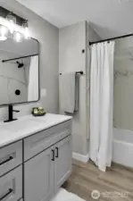 Main level Full bath