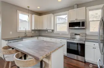 Nice bright kitchen