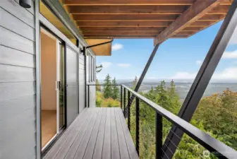 Lower privet Deck W/ Views