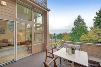 Enjoy the beautiful trees and views of Lake Washington & Cascades.