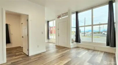 slight peak of mountain views!