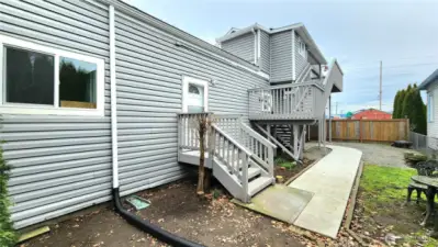 Access of Second unit up the stairs