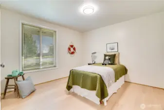 2nd bedroom