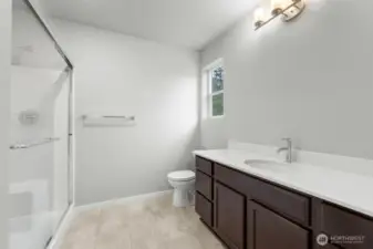 Photographs are for illustrative purposes only. Features, finishes, interior/exterior colors, landscaping and floorplan shown may vary from actual homes built