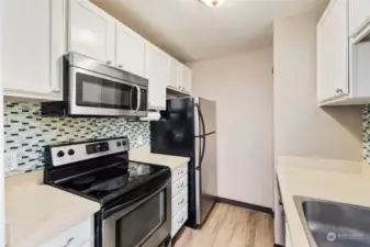 All appliances in this kitchen.