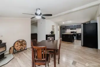 Dining room/Kitchen