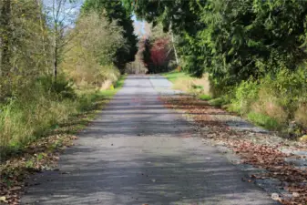 Bow Lake Lane entrance