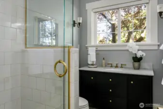Remodeled bath with beautiful light streaming in!