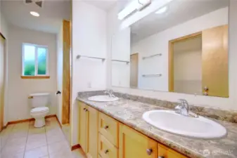 en suite bath