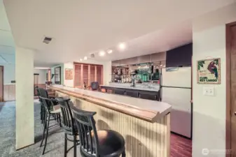 Downstairs Plumbed in Bar for plenty of Entertaining to host Game days and Holidays!