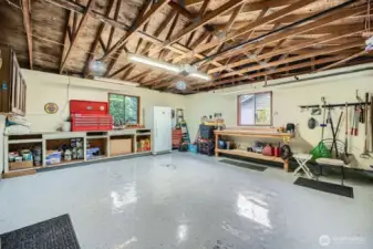 Garage.