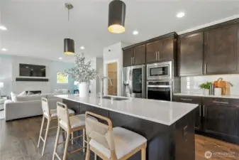 Kitchen/Eating Area