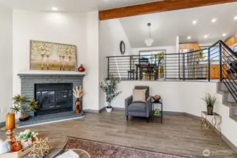 Plenty of room for household or guests