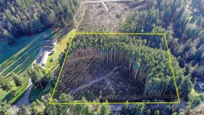 Approximate property lines shown. Recent survey on file.