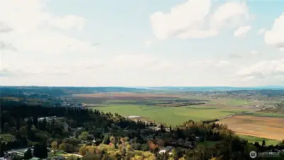 Photos are for illustrative purposes only.