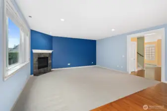 New Carpet throughout