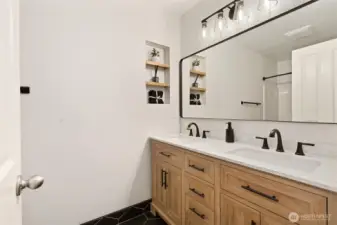 Upstairs shared bathroom