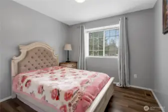 2nd Bedroom