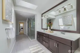 Primary En-Suite