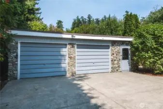 Two car outbuilding