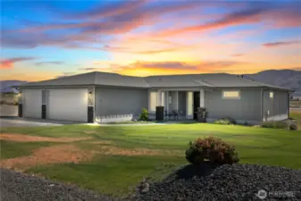 A Pilots Dream! Plenty of room for a hangar,  pool, ADU and more!