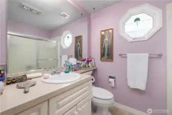 Primary ensuite.