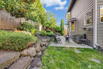 From morning coffee to summer gatherings — a backyard designed for connection and relaxation