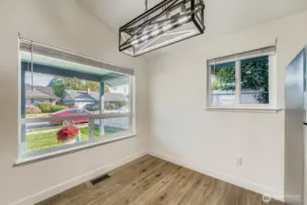 Perfect dining space right next to the kitchen.