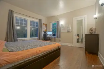 Middle - very specious and bright master bedroom