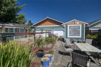 Garden & Patio