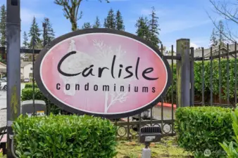 Gated community with pool, hot tub, gym & clubhouse