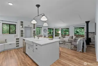 Farmhouse sink and shaker cabinets