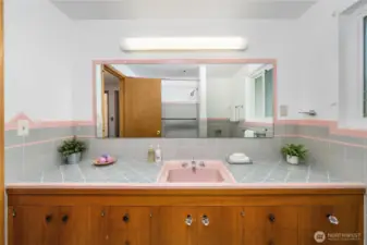 Large vanity offers lots of counterspace.
