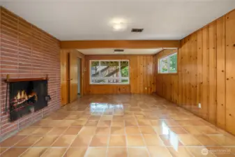 Looking back toward the entrance to the room. This would make a great media room!