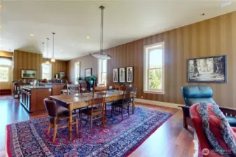 Spacious dining room – just off the kitchen, perfect for hosting gatherings and sharing meals.