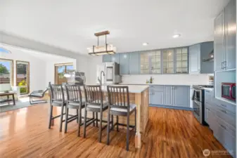 Eat in kitchen