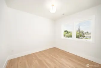 Upstairs Bedroom 2