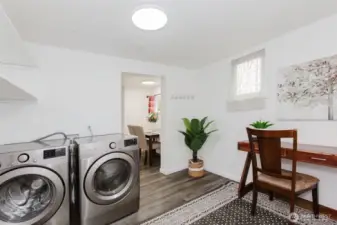 Washer and dryer stay