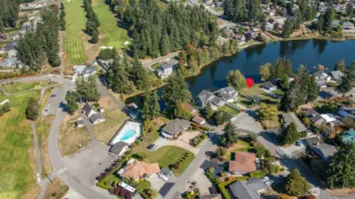 Aerial view of the community and Smith Lake.