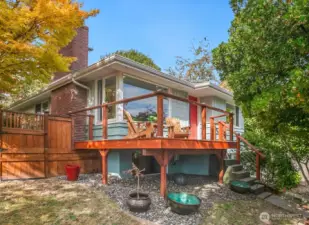 Welcome to 8213 37th Ave SW in Gatewood!