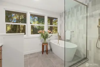 Primary Bath (Upper Floor)