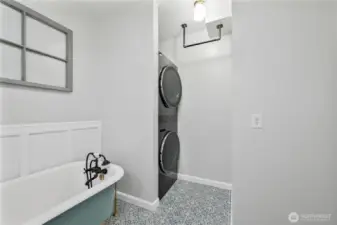 Downstairs bathroom/laundry