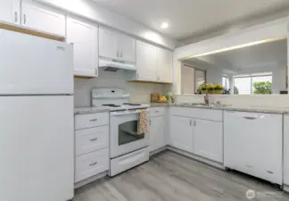 Kitchen with new cabinets and countertop