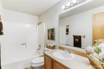 Full bath with new Vinyl flooring