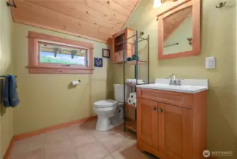 Tile floor for easy maintenance