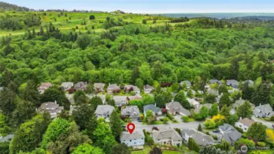 Drone Shot with house location in relation to Newcastle Golf Course.