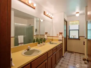Main Bathroom