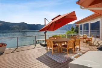 Gorgeous views,steps from the Kitchen and waterfront